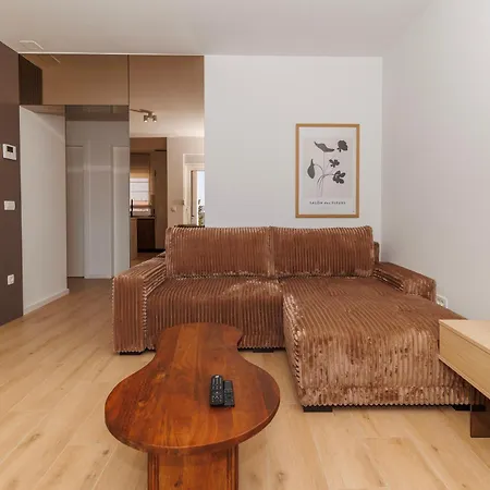 Zora By Belmont Realty 자다르