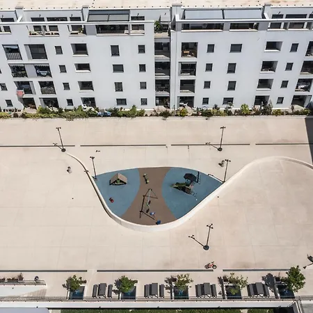 Zora By Belmont Realty * Zara
