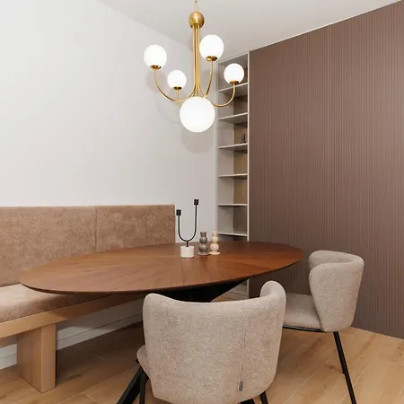 Lägenhet Zora By Belmont Realty