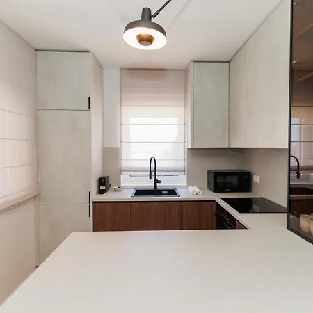 Lägenhet Zora By Belmont Realty